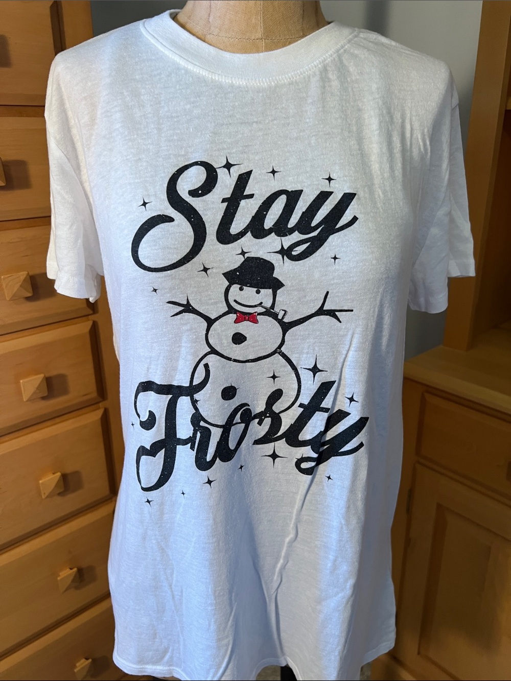Sub_Urban Riot White Stay Frosty Snowman Graphic Tee